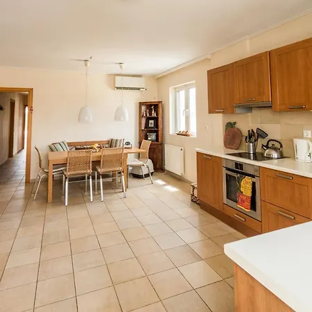 Family Getaway, Spacious And Luxurious, Sea View, Terrace, Next To Voula Beach, 20Min From Center Athens Exterior photo